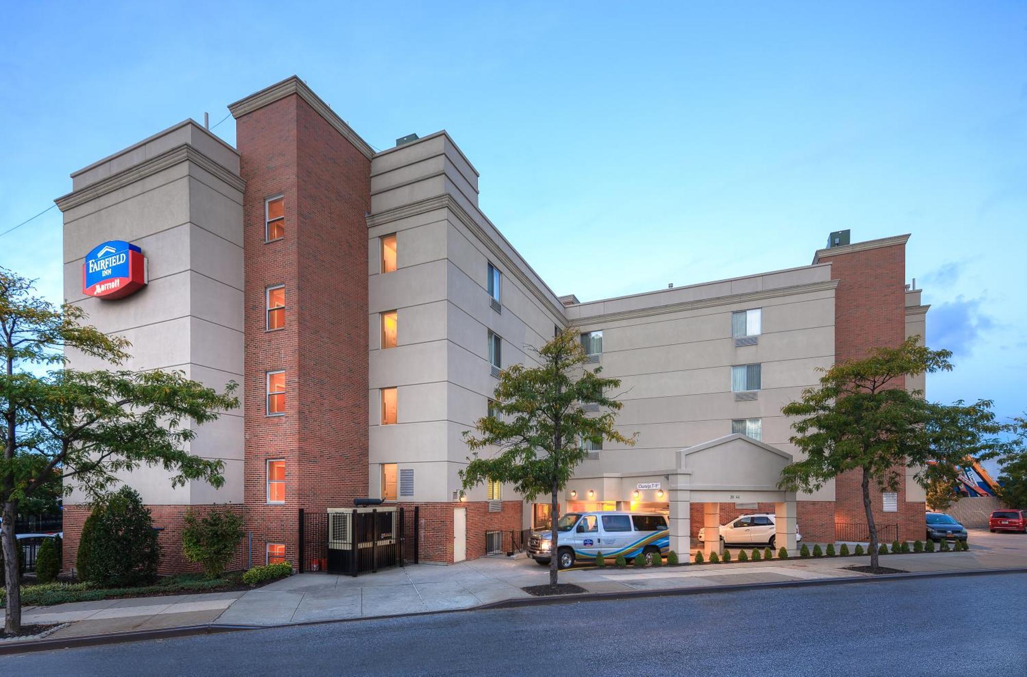 Fairfield Inn By Marriott New York Laguardia Airport/Flushing Exterior foto