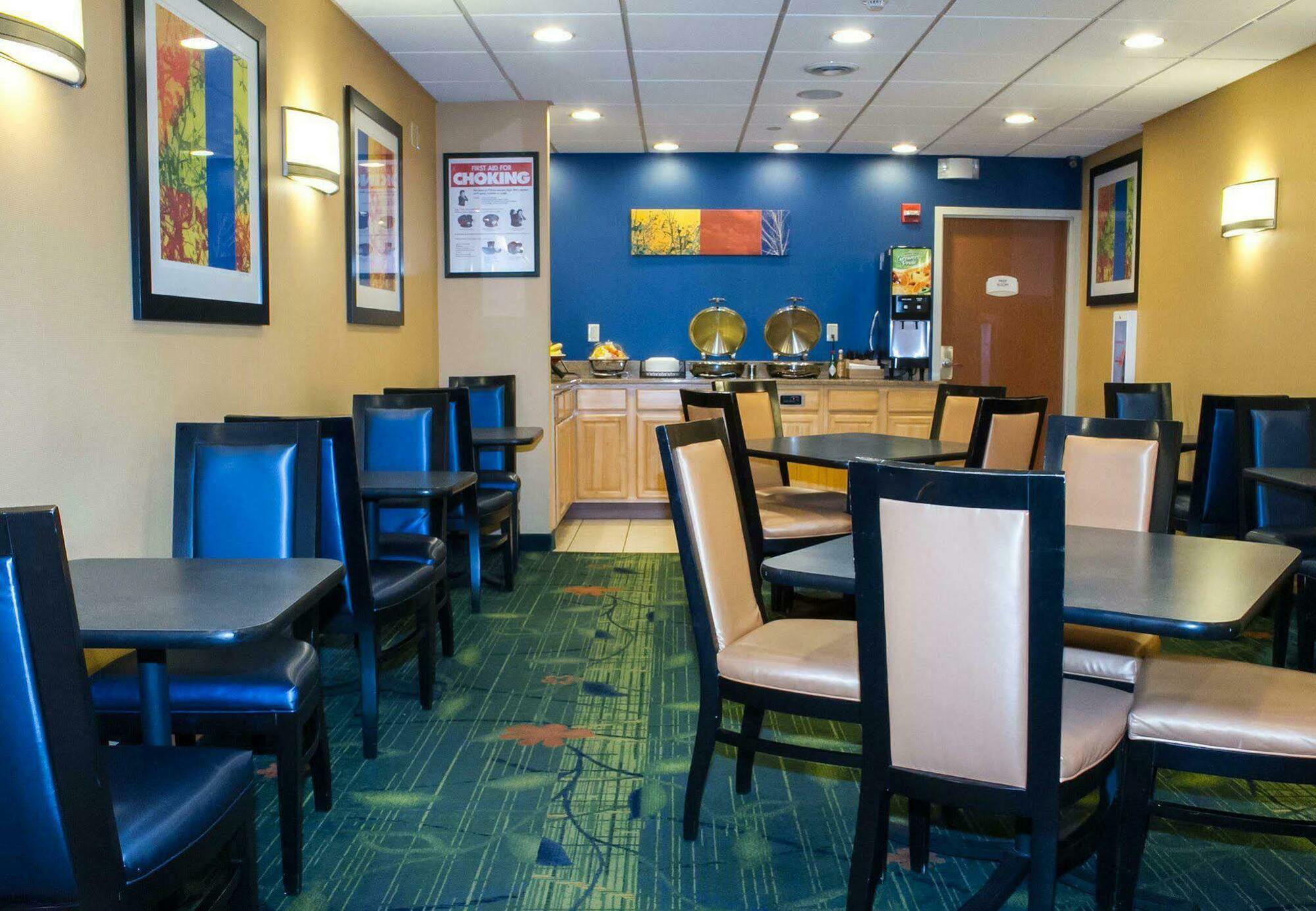 Fairfield Inn By Marriott New York Laguardia Airport/Flushing Exterior foto